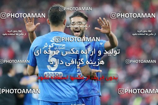 1140596, Tehran, Iran, لیگ برتر فوتبال ایران، Persian Gulf Cup، Week 25، Second Leg، Esteghlal 1 v 0 Persepolis on 2018/03/01 at Azadi Stadium