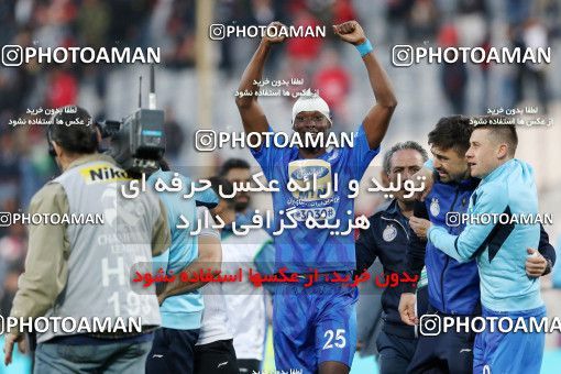 1141223, Tehran, Iran, لیگ برتر فوتبال ایران، Persian Gulf Cup، Week 25، Second Leg، Esteghlal 1 v 0 Persepolis on 2018/03/01 at Azadi Stadium