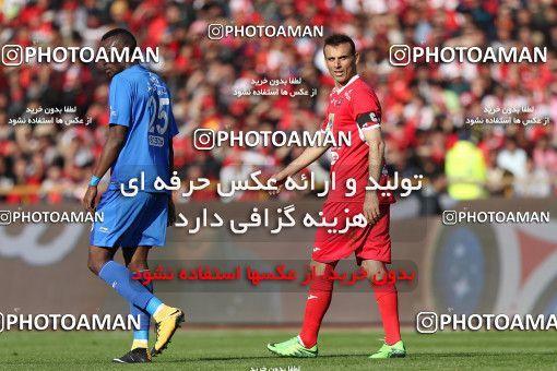 1141197, Tehran, Iran, لیگ برتر فوتبال ایران، Persian Gulf Cup، Week 25، Second Leg، Esteghlal 1 v 0 Persepolis on 2018/03/01 at Azadi Stadium