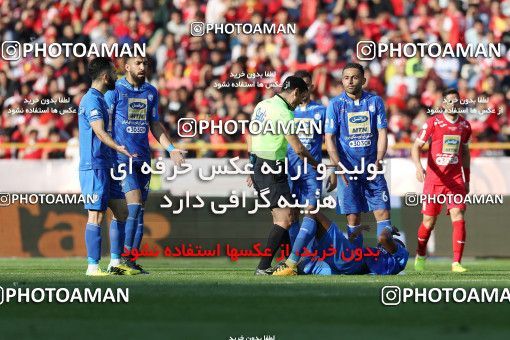 1140599, Tehran, Iran, لیگ برتر فوتبال ایران، Persian Gulf Cup، Week 25، Second Leg، Esteghlal 1 v 0 Persepolis on 2018/03/01 at Azadi Stadium