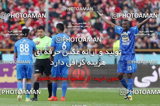1141099, Tehran, Iran, لیگ برتر فوتبال ایران، Persian Gulf Cup، Week 25، Second Leg، Esteghlal 1 v 0 Persepolis on 2018/03/01 at Azadi Stadium