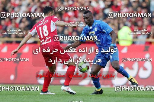 1141041, Tehran, Iran, لیگ برتر فوتبال ایران، Persian Gulf Cup، Week 25، Second Leg، Esteghlal 1 v 0 Persepolis on 2018/03/01 at Azadi Stadium