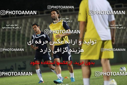 1028414, Tehran, , Esteghlal Football Team Training Session on 2011/08/05 at Shahid Dastgerdi Stadium