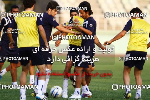 1028579, Tehran, , Esteghlal Football Team Training Session on 2011/08/06 at Shahid Dastgerdi Stadium