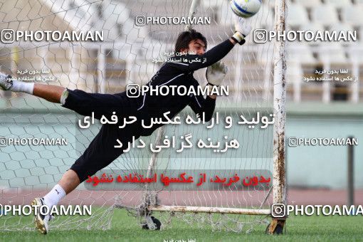 1028588, Tehran, , Esteghlal Football Team Training Session on 2011/08/06 at Shahid Dastgerdi Stadium