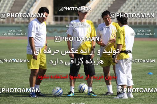 1028780, Tehran, , Esteghlal Football Team Training Session on 2011/08/07 at Shahid Dastgerdi Stadium