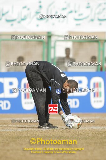 1981705, Isfahan, Iran, 2004 Asian Champions League, Group stage, Group A, First Leg، Zob Ahan Esfahan 1 v 0 Pakhtakor Tashkent FK on 2004/02/11 at Foolad Shahr Stadium