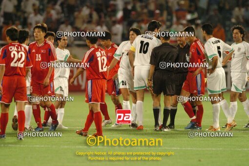 2108970, مرحله گروهی مسابقات مقدماتی جام جهانی 2006 آلمان، گروه B، , 1384/03/13، ایران، تهران، ورزشگاه آزادی، ایران ۱ - ۰ کره شمالی