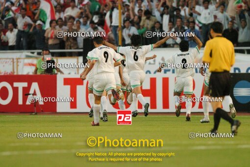 2111053, مرحله گروهی مسابقات مقدماتی جام جهانی 2006 آلمان، گروه B، , 1384/03/18، ایران، تهران، ورزشگاه آزادی، ایران ۱ - ۰ بحرین