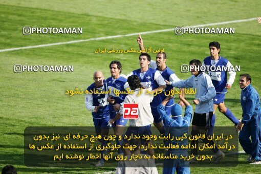 2000991, Tehran, Iran, لیگ برتر فوتبال ایران، Persian Gulf Cup، Week 8، First Leg، Persepolis 2 v 1 Esteghlal on 2006/11/03 at Azadi Stadium