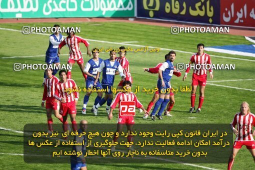 2001097, Tehran, Iran, لیگ برتر فوتبال ایران، Persian Gulf Cup، Week 8، First Leg، Persepolis 2 v 1 Esteghlal on 2006/11/03 at Azadi Stadium