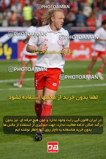 2000618, Tehran, Iran, لیگ برتر فوتبال ایران، Persian Gulf Cup، Week 8، First Leg، Persepolis 2 v 1 Esteghlal on 2006/11/03 at Azadi Stadium