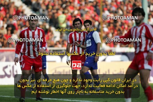 2000926, Tehran, Iran, لیگ برتر فوتبال ایران، Persian Gulf Cup، Week 8، First Leg، Persepolis 2 v 1 Esteghlal on 2006/11/03 at Azadi Stadium