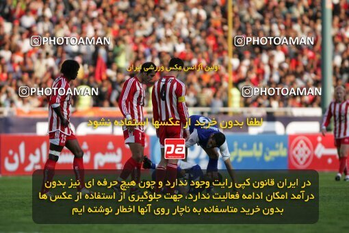 2000934, Tehran, Iran, لیگ برتر فوتبال ایران، Persian Gulf Cup، Week 8، First Leg، Persepolis 2 v 1 Esteghlal on 2006/11/03 at Azadi Stadium
