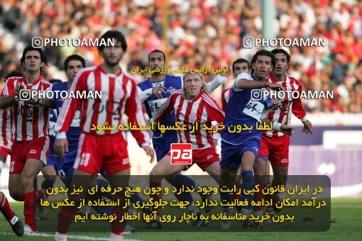 2000939, Tehran, Iran, لیگ برتر فوتبال ایران، Persian Gulf Cup، Week 8، First Leg، Persepolis 2 v 1 Esteghlal on 2006/11/03 at Azadi Stadium
