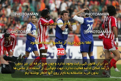 2000948, Tehran, Iran, لیگ برتر فوتبال ایران، Persian Gulf Cup، Week 8، First Leg، Persepolis 2 v 1 Esteghlal on 2006/11/03 at Azadi Stadium