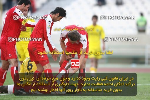 2057962, Tehran, Iran, لیگ برتر فوتبال ایران، Persian Gulf Cup، Week 17، First Leg، Rah Ahan 1 v 0 Persepolis on 2008/12/04 at Azadi Stadium