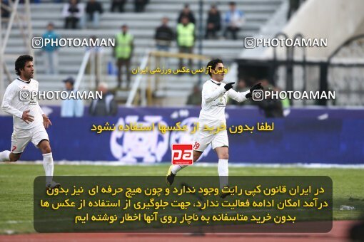 2058344, Tehran, Iran, لیگ برتر فوتبال ایران، Persian Gulf Cup، Week 23، Second Leg، Esteghlal 2 v 1 Saba Qom on 2009/01/23 at Azadi Stadium