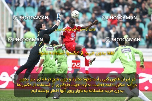 2058269, Tehran, Iran, Iran Pro League، Persian Gulf Cup، 2008-09 season، Second Leg، Week 24، Persepolis ۱ v ۰ Payam Khorasan on 2009/01/31 at Azadi Stadium