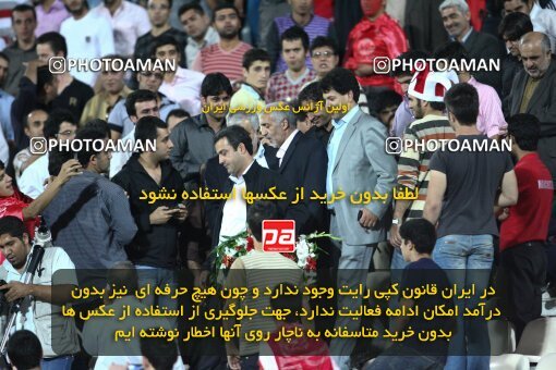 2111756, Tehran, Iran, لیگ برتر فوتبال ایران، Persian Gulf Cup، Week 10، First Leg، Persepolis 4 v 2 Fajr-e Sepasi Shiraz on 2009/10/07 at Azadi Stadium