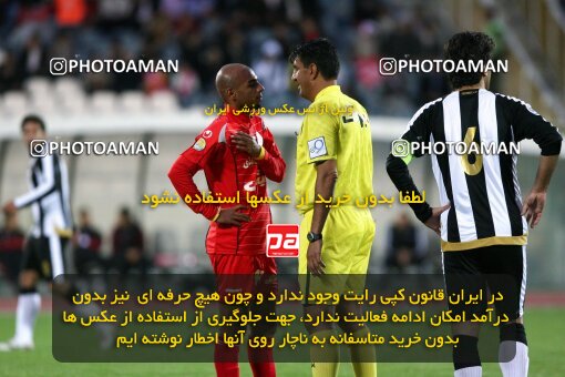 2160818, Tehran, Iran, لیگ برتر فوتبال ایران، Persian Gulf Cup، Week 16، ، 2009/11/05، Persepolis 2 - 1 Aboumoslem
