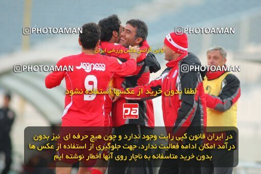2174669, Tehran, Iran, لیگ برتر فوتبال ایران، Persian Gulf Cup، Week 18، Second Leg، 2009/12/04، Persepolis 2 - 0 Mes Kerman