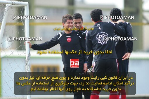 2191925, Tehran, Iran, لیگ برتر فوتبال ایران, Persepolis Football Team Training Session on 2010/01/19 at Karegaran Stadium
