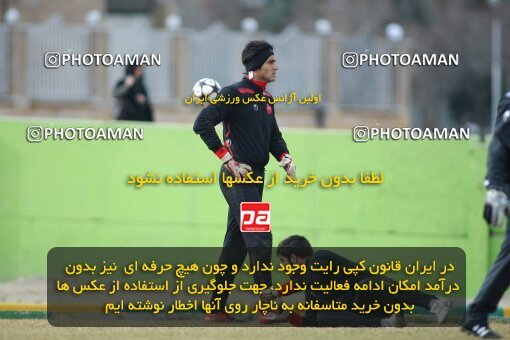2191958, Tehran, Iran, لیگ برتر فوتبال ایران, Persepolis Football Team Training Session on 2010/01/19 at Karegaran Stadium