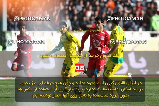 2192057, Tehran, Iran, لیگ برتر فوتبال ایران، Persian Gulf Cup، Week 24، Second Leg، 2010/01/22، Persepolis 1 - 0 Rah Ahan