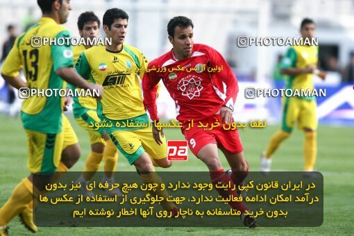 2192121, Tehran, Iran, لیگ برتر فوتبال ایران، Persian Gulf Cup، Week 24، Second Leg، 2010/01/22، Persepolis 1 - 0 Rah Ahan