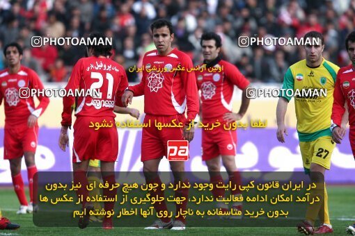 2192184, Tehran, Iran, لیگ برتر فوتبال ایران، Persian Gulf Cup، Week 24، Second Leg، 2010/01/22، Persepolis 1 - 0 Rah Ahan