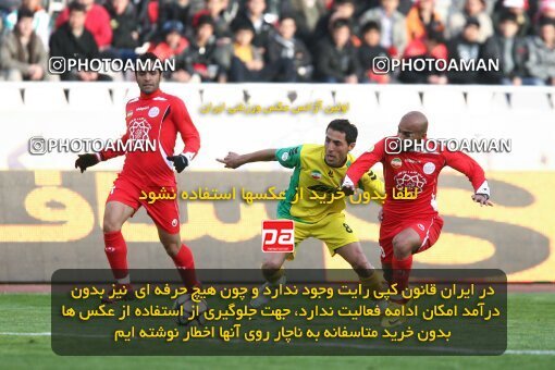 2192191, Tehran, Iran, لیگ برتر فوتبال ایران، Persian Gulf Cup، Week 24، Second Leg، 2010/01/22، Persepolis 1 - 0 Rah Ahan