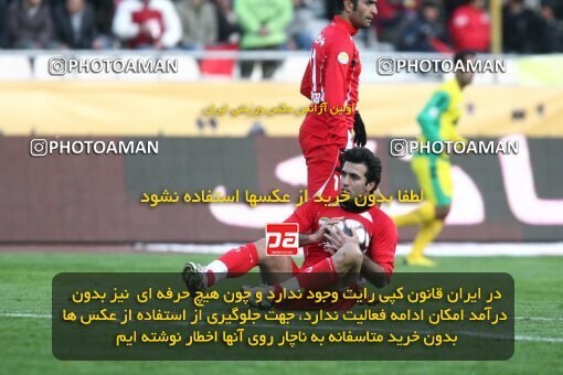 2192234, Tehran, Iran, لیگ برتر فوتبال ایران، Persian Gulf Cup، Week 24، Second Leg، 2010/01/22، Persepolis 1 - 0 Rah Ahan