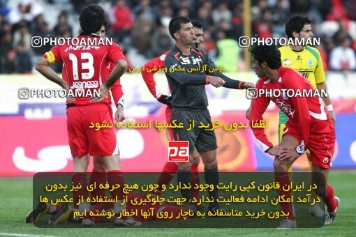 2192261, Tehran, Iran, لیگ برتر فوتبال ایران، Persian Gulf Cup، Week 24، Second Leg، 2010/01/22، Persepolis 1 - 0 Rah Ahan