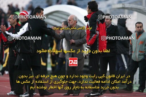 2192288, Tehran, Iran, لیگ برتر فوتبال ایران، Persian Gulf Cup، Week 24، Second Leg، 2010/01/22، Persepolis 1 - 0 Rah Ahan