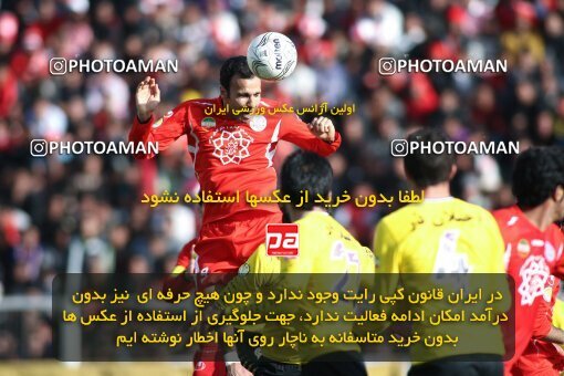 2193937, Shiraz, Iran, لیگ برتر فوتبال ایران، Persian Gulf Cup، Week 27، Second Leg، 2010/02/19، Fajr-e Sepasi Shiraz 1 - 2 Persepolis