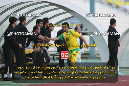 2202164, Tehran, Iran, لیگ برتر فوتبال ایران، Persian Gulf Cup، Week 33، Second Leg، 2010/05/06، Esteghlal 1 - 0 Rah Ahan