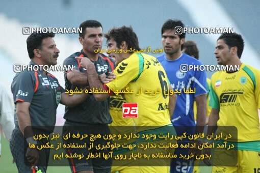 2202217, Tehran, Iran, لیگ برتر فوتبال ایران، Persian Gulf Cup، Week 33، Second Leg، 2010/05/06، Esteghlal 1 - 0 Rah Ahan