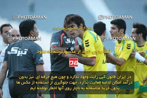 2202226, Tehran, Iran, لیگ برتر فوتبال ایران، Persian Gulf Cup، Week 33، Second Leg، 2010/05/06، Esteghlal 1 - 0 Rah Ahan