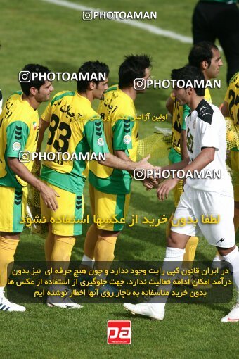 2202557, Tehran, Iran, لیگ برتر فوتبال ایران، Persian Gulf Cup، Week 34، Turning Play، Rah Ahan 0 v 0 Fajr-e Sepasi Shiraz on 2010/05/18 at Ekbatan Stadium