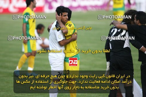 2202392, Tehran, Iran, لیگ برتر فوتبال ایران، Persian Gulf Cup، Week 34، Turning Play، Rah Ahan 0 v 0 Fajr-e Sepasi Shiraz on 2010/05/18 at Ekbatan Stadium