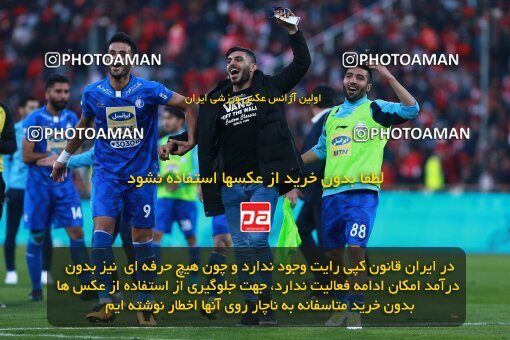 1961324, Tehran, Iran, لیگ برتر فوتبال ایران، Persian Gulf Cup، Week 25، Second Leg، Esteghlal 1 v 0 Persepolis on 2018/03/01 at Azadi Stadium