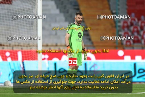 1977626, Tehran, Iran, Iran Football Pro League، Persian Gulf Cup، Week 23، Second Leg، Persepolis 1 v 0 Shahin Shahrdari Boushehr on 2020/07/04 at Azadi Stadium