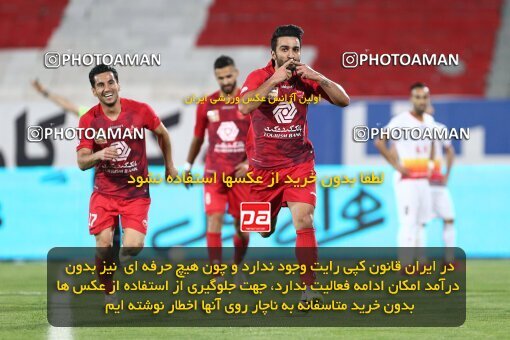 1977711, Tehran, Iran, Iran Football Pro League، Persian Gulf Cup، Week 25، Second Leg، Persepolis 1 v 0 Foulad Khouzestan on 2020/07/18 at Azadi Stadium