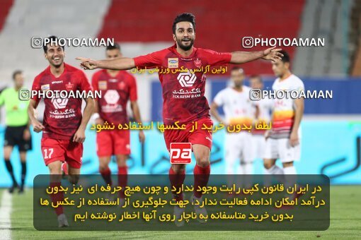 1977773, Tehran, Iran, Iran Football Pro League، Persian Gulf Cup، Week 25، Second Leg، Persepolis 1 v 0 Foulad Khouzestan on 2020/07/18 at Azadi Stadium