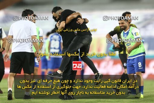 1978229, Tehran, Iran, Semi-Finals جام حذفی فوتبال ایران, Khorramshahr Cup, Persepolis (3) 2 v 2 (6) Esteghlal on 2020/08/26 at Azadi Stadium