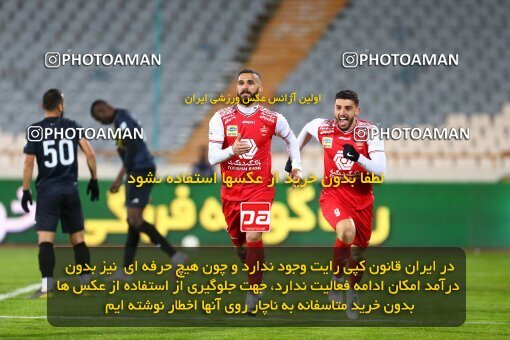1991949, Tehran, Iran, لیگ برتر فوتبال ایران، Persian Gulf Cup، Week 11، First Leg، Persepolis 2 v 1 Foulad Khouzestan on 2021/01/18 at Azadi Stadium