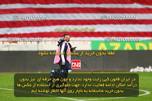 1991967, Tehran, Iran, لیگ برتر فوتبال ایران، Persian Gulf Cup، Week 11، First Leg، Persepolis 2 v 1 Foulad Khouzestan on 2021/01/18 at Azadi Stadium