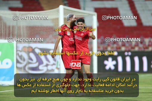 1997161, Tehran, Iran, لیگ برتر فوتبال ایران، Persian Gulf Cup، Week 27، Second Leg، Persepolis 2 v 0 Aluminium Arak on 2021/07/10 at Azadi Stadium