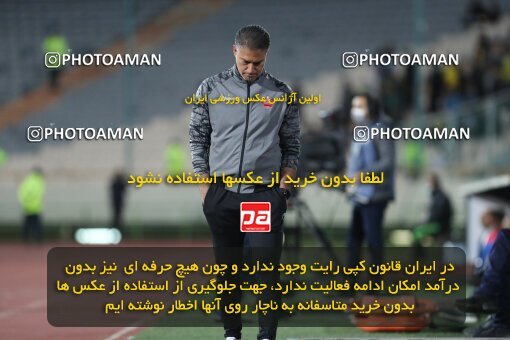 1997539, Tehran, Iran, لیگ برتر فوتبال ایران، Persian Gulf Cup، Week 6، First Leg، Persepolis 1 v 0 Sanat Naft Abadan on 2021/11/24 at Azadi Stadium